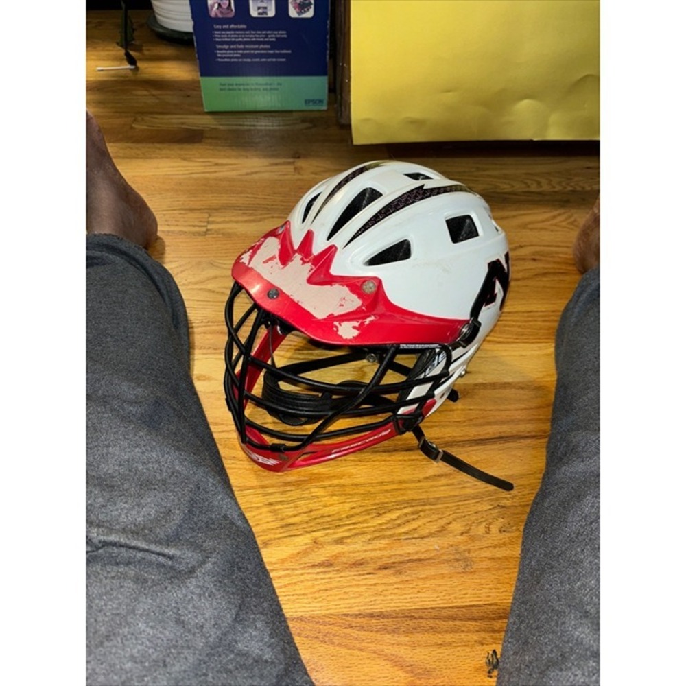 Cascade CPV Lacrosse Helmet Youth White Red Black Good Condition Adjustable